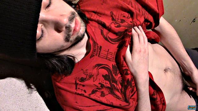 Pissing &amp;amp; Cumming With Straight Jonas - Jonas Taylor