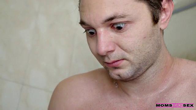 All You Need Is Mom - S11:E9