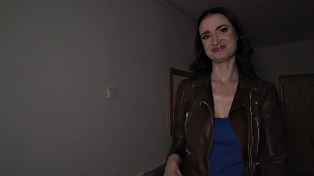 Slutty lady enjoys hardcore POV doggystyle