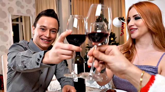 HUNT4K. How I Fucked my Friend's Wife for Christmas?