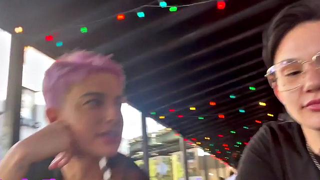 Amateur inked queer fingers pussy in homemade lez sex