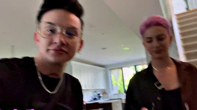 Amateur inked queer fingers pussy in homemade lez sex