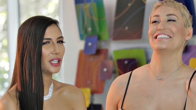 An Exclusive Interview With All Natural Brunette Beauty Gianna Dior