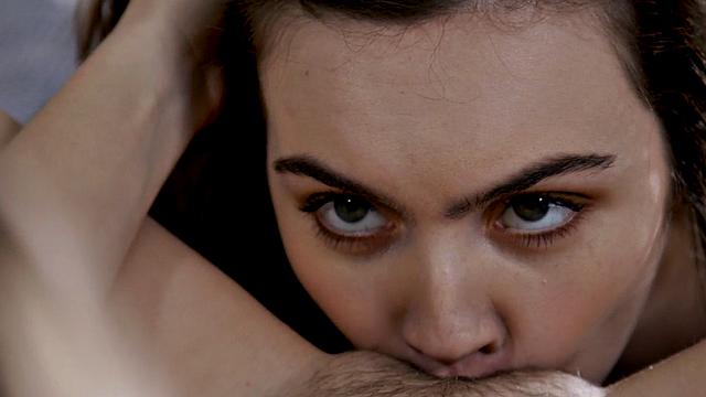 Lez sensual babe licks GFs hairy pussy in sapphic sex