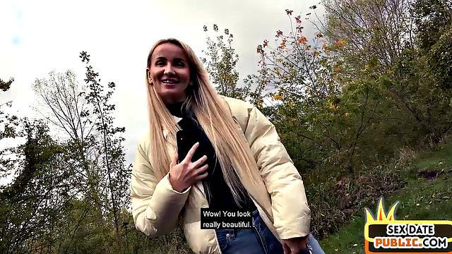 Blonde cockriding stranger