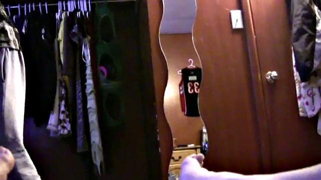 пышногрудая юная брюнетка жёстко трахается в pov