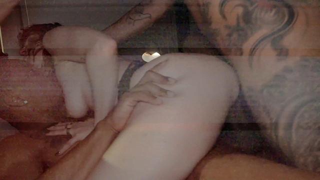 Кали Бишоп и Аарон устраивают жаркую сессию с анальным сексом и глубоким минетом.