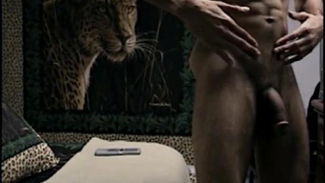 Straight Enrique Wants Head