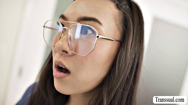 TS patient squirts on the face of her doctor