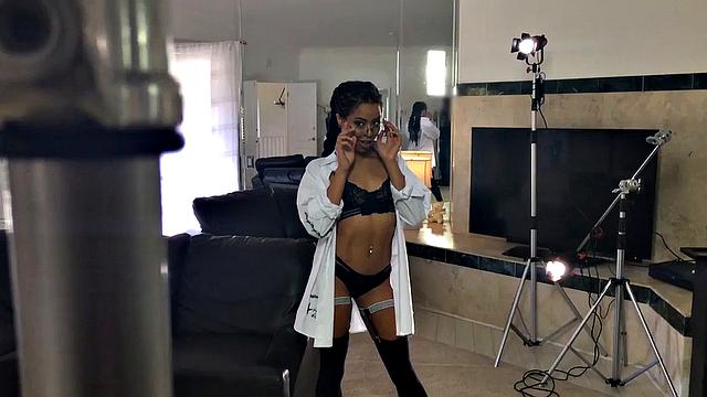 Ebony Kira Noir Talks About Herself in an Exclusive Interview