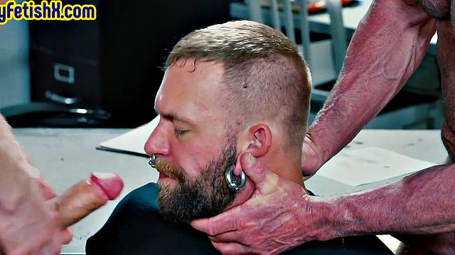 Greedy fisting addict inspected in 3some by gaydaddies