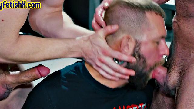 Greedy fisting addict inspected in 3some by gaydaddies