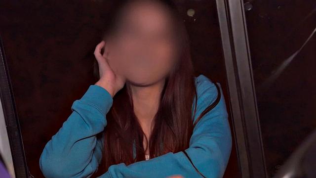 Cheap babe licked and pussynailed in pickup van for money