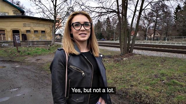 Picked up euro babe pounded by stranger for cash