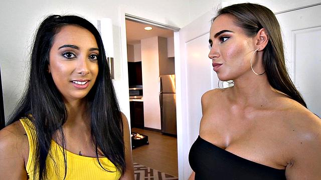 сводные сестры трахаются с братом втроём