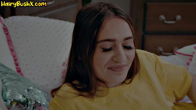 Round ass horny babe cockriding lover