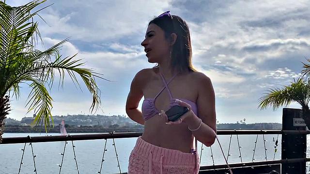 Ari's Lips Arent Sealed