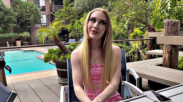 Emma Gets a Spunky Finish