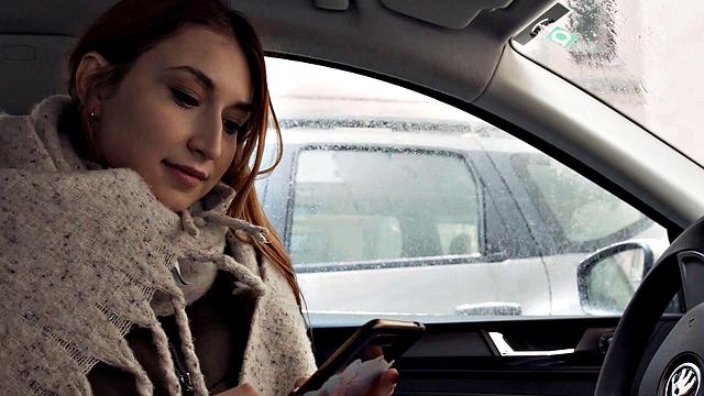 DEBT4k. Enticing belle pays off by having sex with creditor