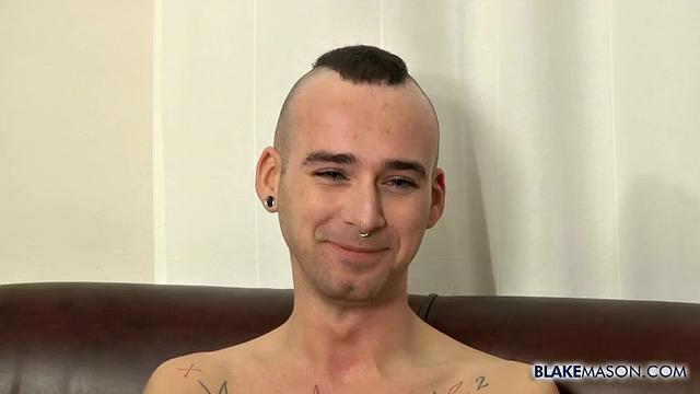 Сэм Сайрон показывает свою огромную личность