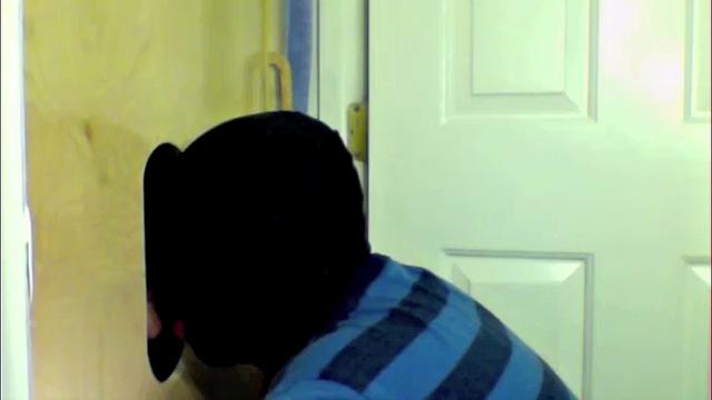 Sucking Off 8 Inches At Gloryhole