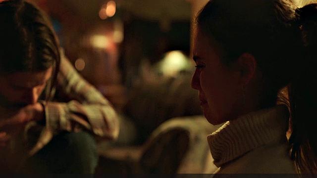 Brunette bombshell Margaret Qualley enjoys outdoor kissing and topless sex in smiley indoor video