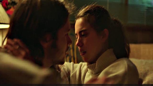 Brunette bombshell Margaret Qualley enjoys outdoor kissing and topless sex in smiley indoor video