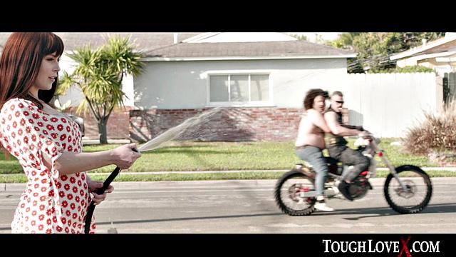 Kiara Edwards - Muffstache