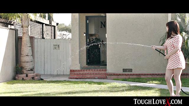 Kiara Edwards - Muffstache