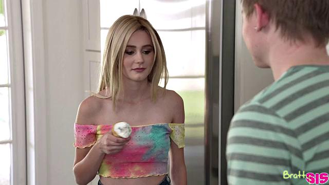 Stepbrother's Little Dicky - S19:E2