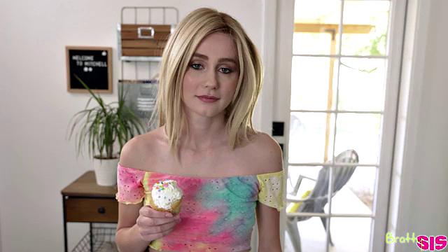 Stepbrother's Little Dicky - S19:E2