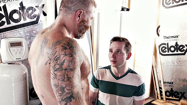 Petite twink bottom fucked by massive DILF