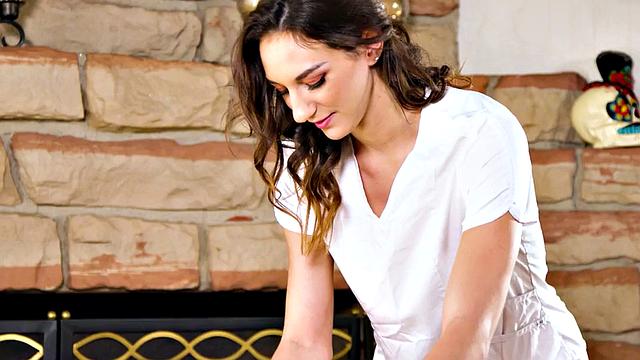 Dyke massaging sluts play with while fingering