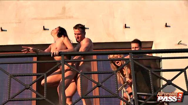 Hot girls in bikinis have an orgy