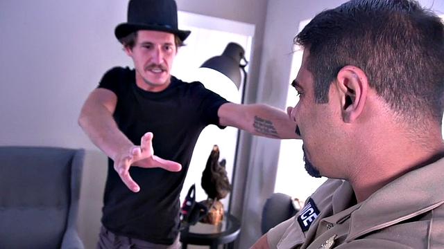 Ripped cop barebacking magician in erotic couple