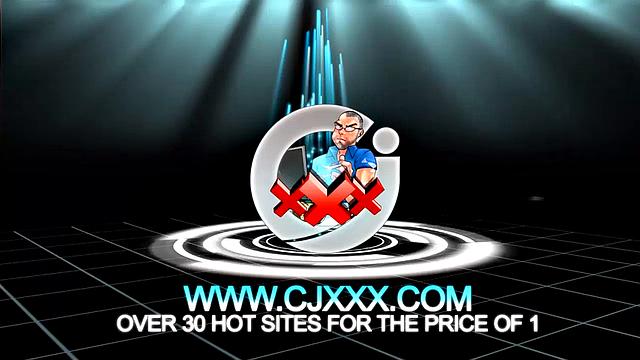 Антон не спешит и дрочит свой большой член, зато улыбка шире всех его шуток - чёрный гей знает толк в удовольствиях.