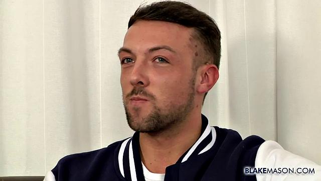 Bisexual Leo Makes A Mess - Leo Jenson