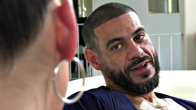 Big boot Tranny drilled in anal hole after rimming