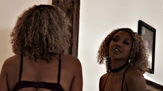 Bigass Black bae deepthroats BBC in 69 before pussyride