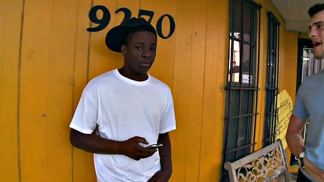 Ebony bottom stud fucked by white top for cash outdoors