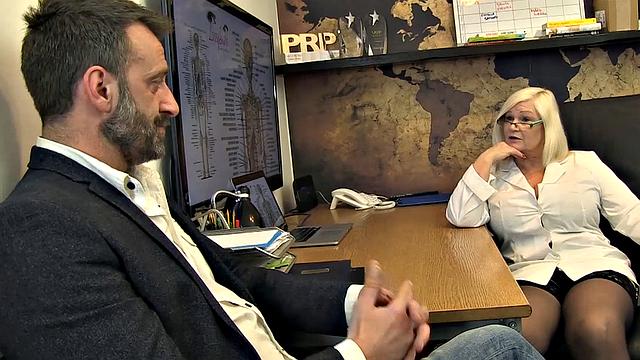 Dr. Lacey meets Pascal