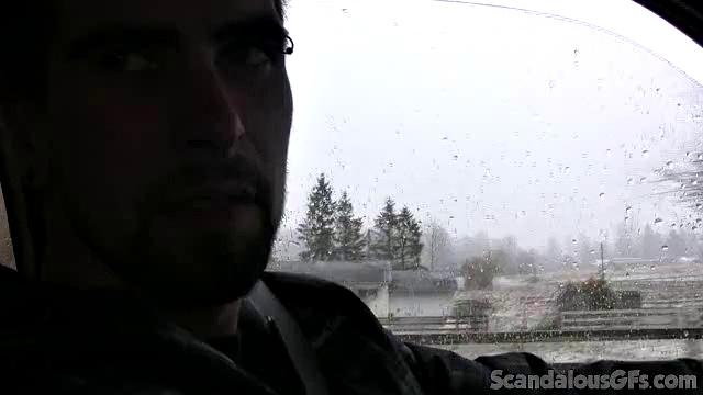 A amateur GF tease her pussy in the car while wearing glasses