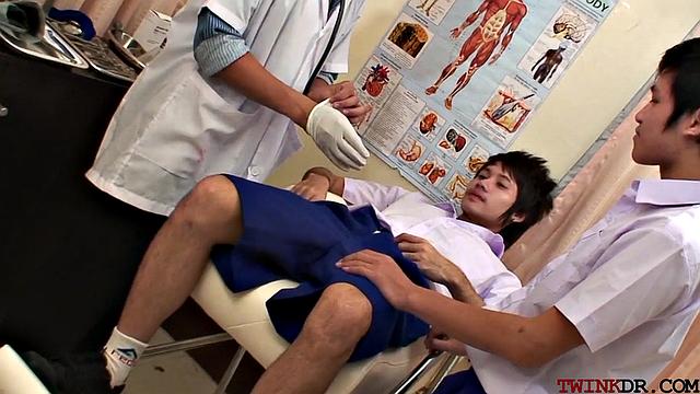 Skinny asian jocks analpounding in threesome