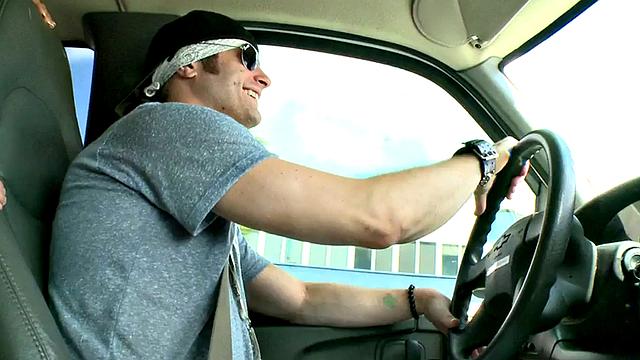 Fooled stud tricked to fuck DILFs asshole in van