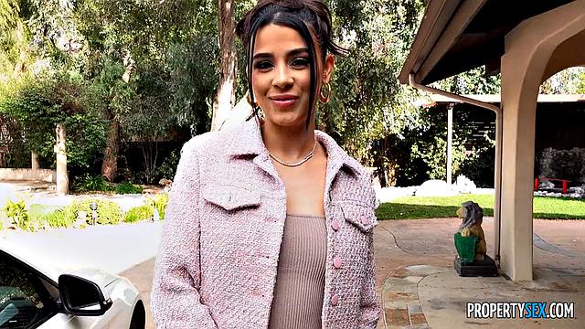 Купил особняк - получил Кайли Rocket в нагрузку, теперь риэлтору реально жарко!