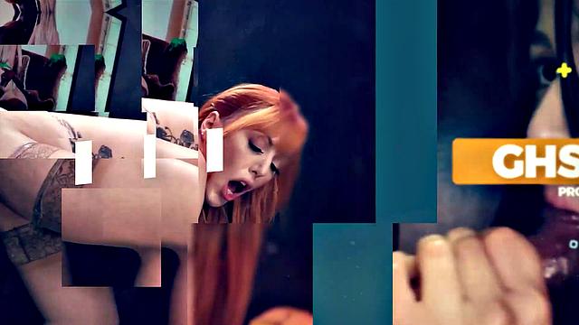 рыжая милфа на глорихоле: ну кто тут самый большой красавчик?