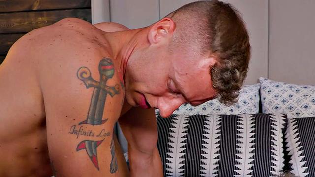 Jizzed blond gets bareback fucked by tattooed BF