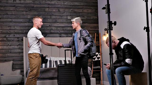 Jizzed blond gets bareback fucked by tattooed BF