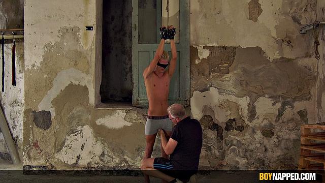 New Nervous Blond Boy Cain - Part 1 with Cain Fonda & Sebastian Kane