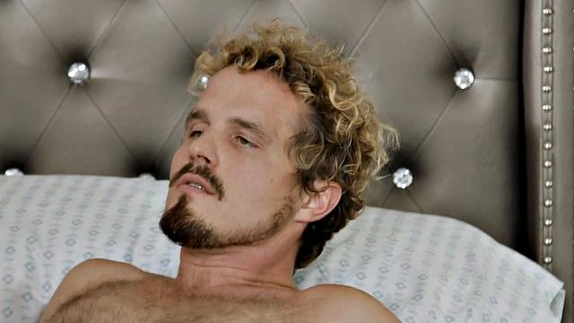 Tiny dyke penetrated by big dick in hairy pussy